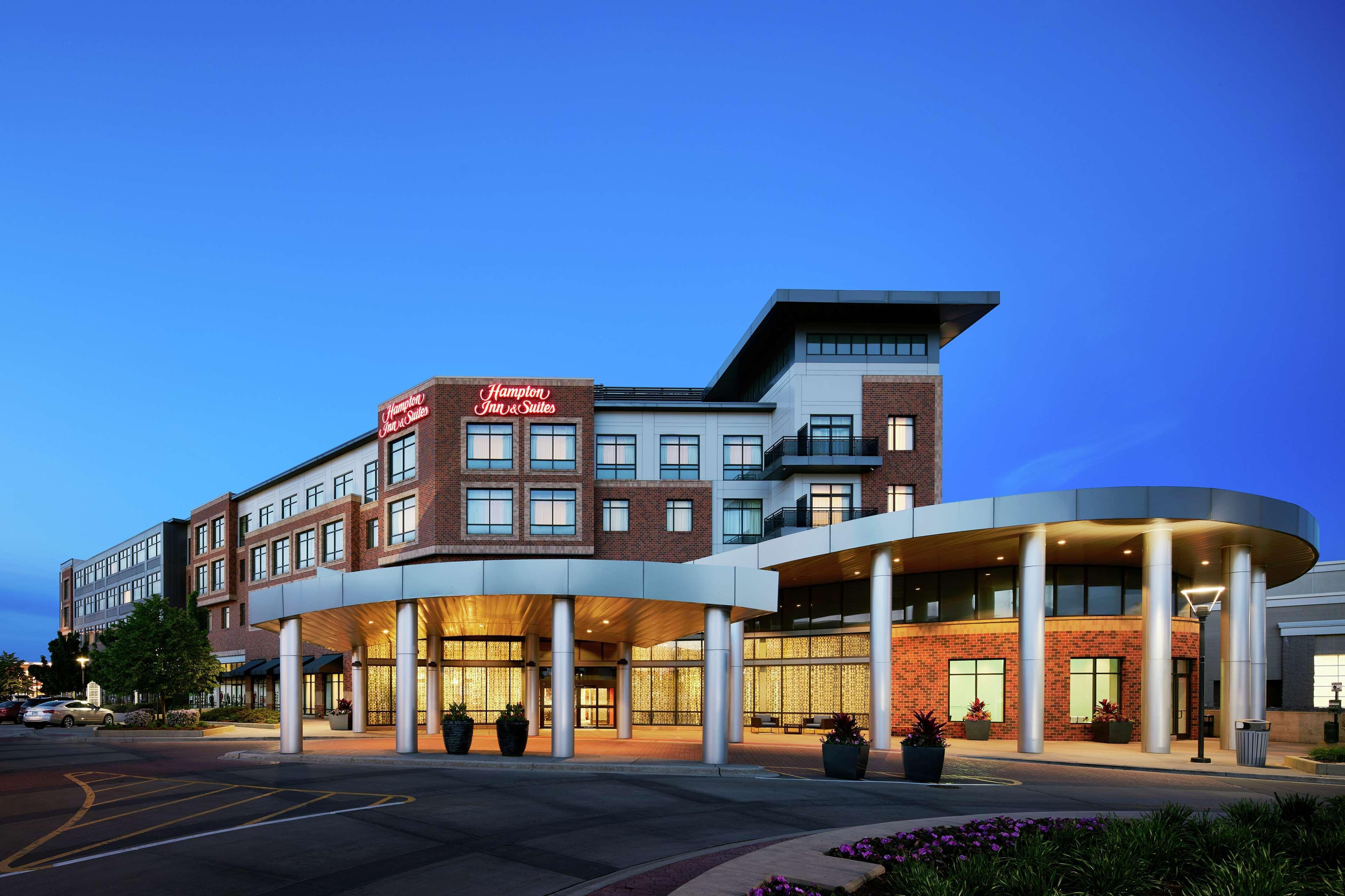 Hampton Inn & Suites Mt. Prospect Mount Prospect Exterior photo